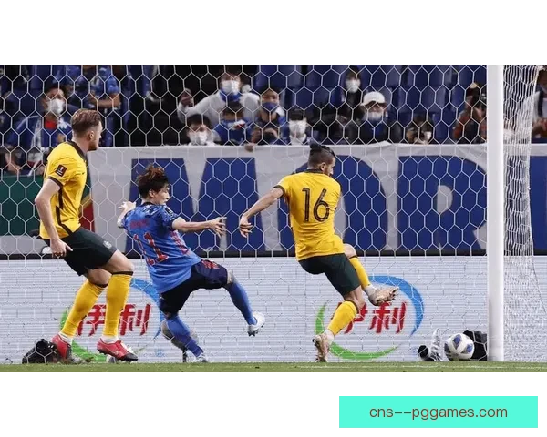 迪涅任意球击中门将背部意外造乌龙 进球成为比赛转折点 迪涅任意球击中门将背部意外造乌龙 进球成为比赛转折点
